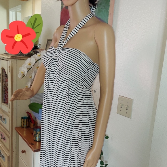 Maxi dress - Picture 2 of 4